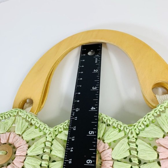 Summer Beach Cottage Straw Button Handbag Flower Lime Pink Wood Handles Purse - Picture 10 of 13